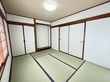 「和室」床の間も、押し入れのある和室です。