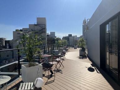 6Fルーフトップラウンジ