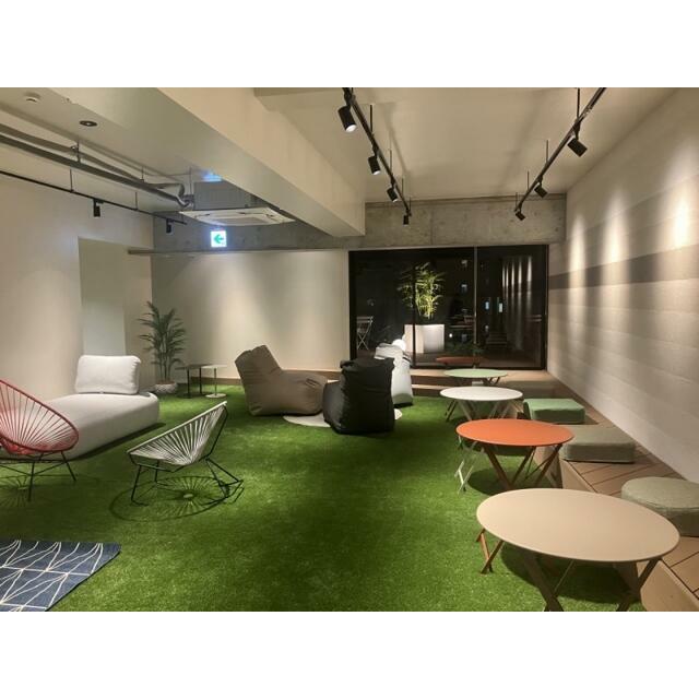 6F室内ラウンジ