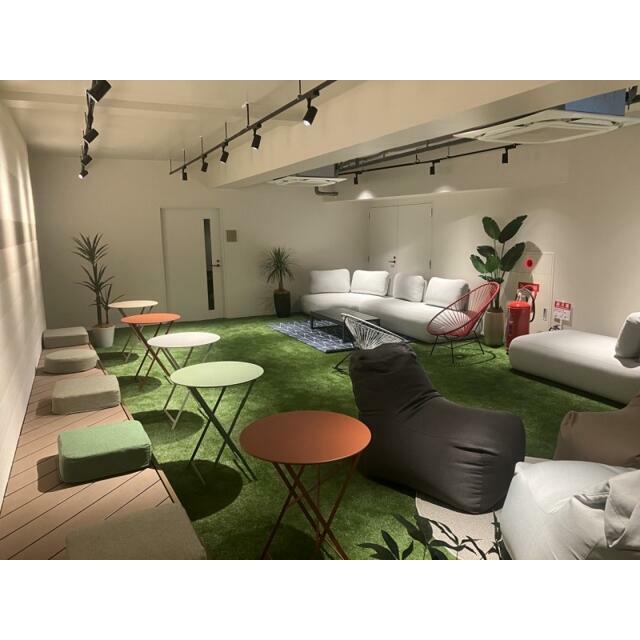 6F室内ラウンジ