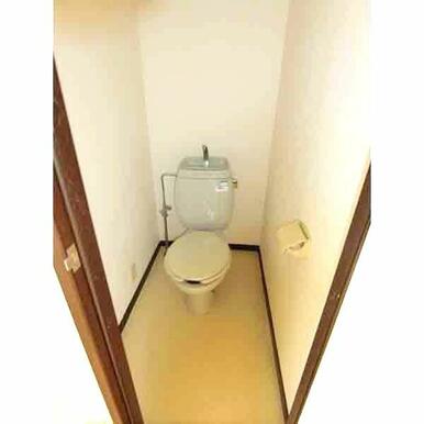シンプルで使いやすいトイレです