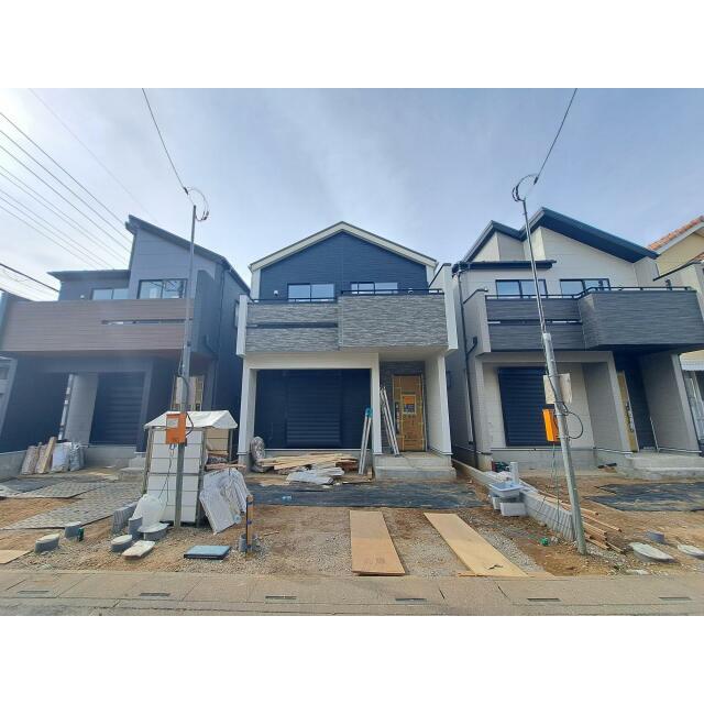 現在建築中！これから完成へ向けて少しずつ形になっていくのが楽しみな物件です☆