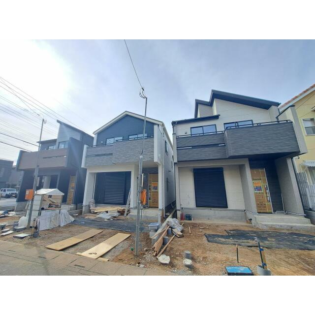 前面道路がしっかり確保されているため、お車の出入りもラクラクです☆