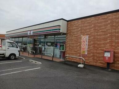 セブンイレブン渋川行幸田店