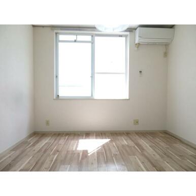 ※別号室写真使用※