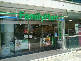 ファミリーマート 北青山３丁目