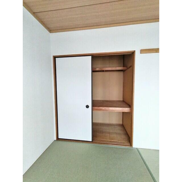 ★★南側和室の収納です♪★★