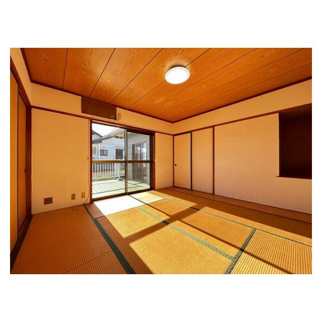 2階和室「8帖の和室です。」