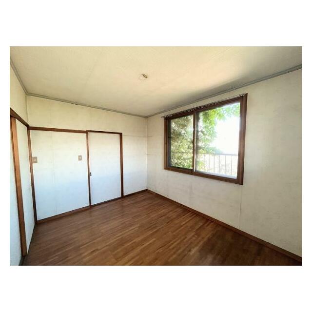 2階洋室約7.5帖