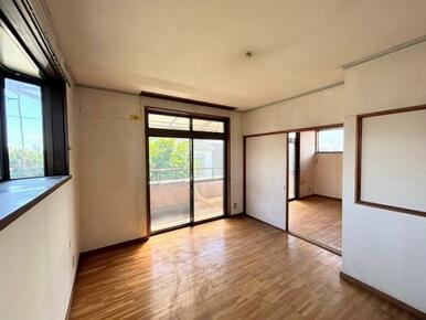 2階洋室西側別角度から