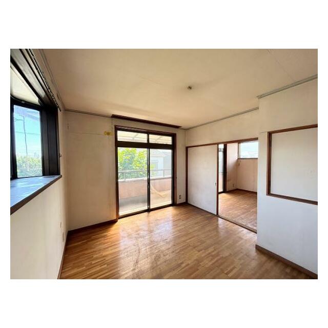 2階洋室西側別角度から