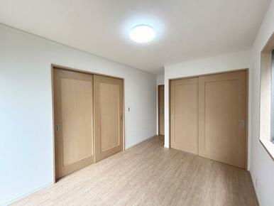 1階洋室約6帖別角度から