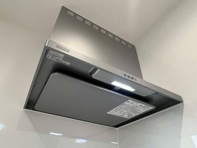 レンジフード新品交換済み