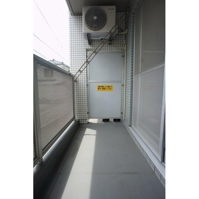 バルコニー付！お天気のいい日は洗濯物も気持ちよく干せますね！