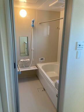 お風呂で疲れを洗い落として心地よく1日終了（3号棟）