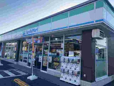 ファミリーマート深谷西大沼店