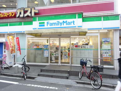 ファミリーマート野方駅南店