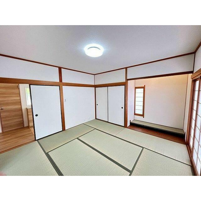 「和室」畳表替え、襖・障子張替え済み