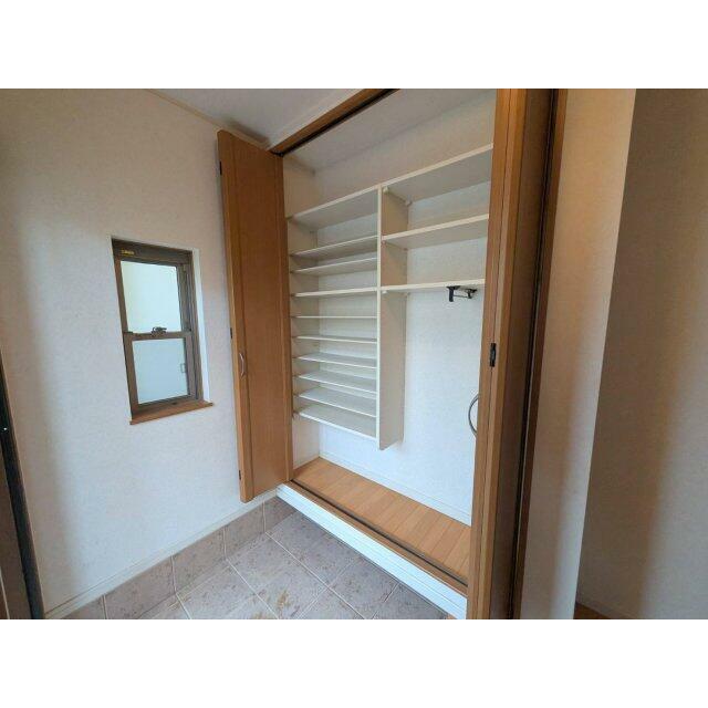 収納力のある玄関です。