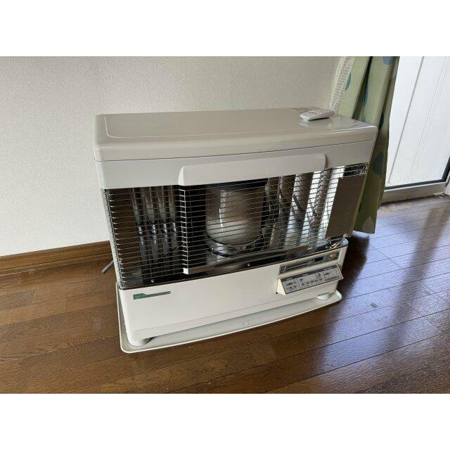 リビングは灯油FF、2階は灯油セントラル。