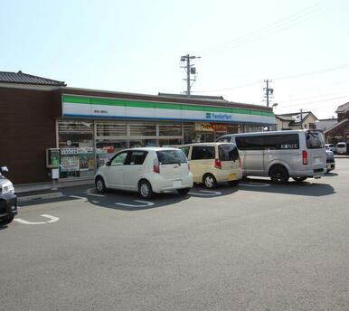 ファミリーマート豊橋小鷹野店