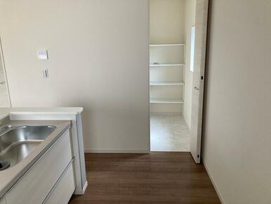 便利グッズや収納アイテムを駆使してテトリス感覚で整理整頓を楽しんでみては？（2号棟）