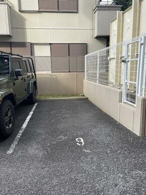 駐車場スペース