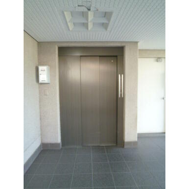 エレベーター
