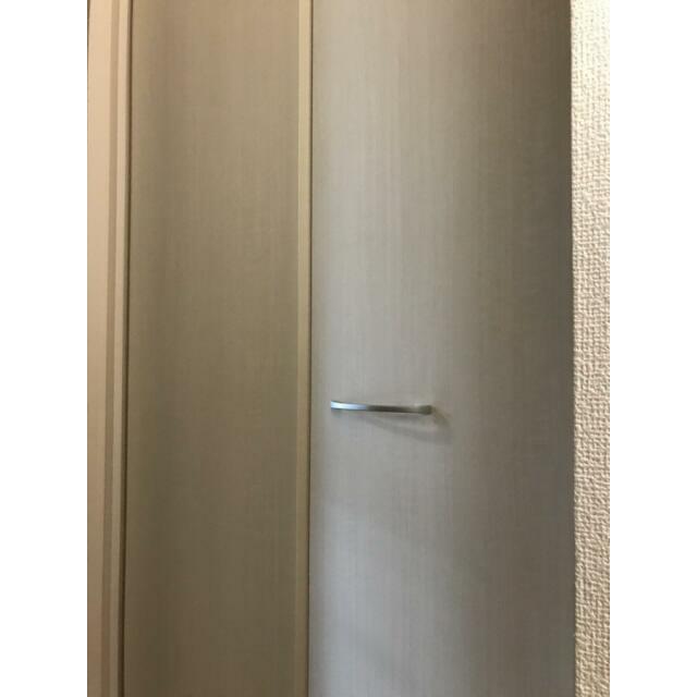 廊下にも収納付