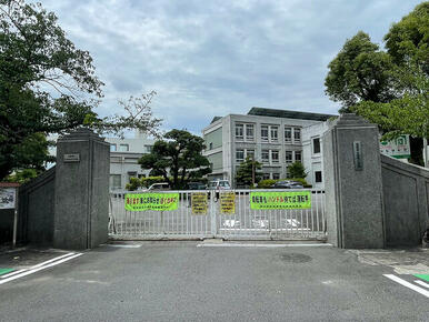 西尾市立西尾小学校