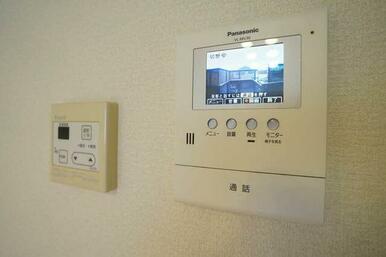 モニター付きインターフォンがございます