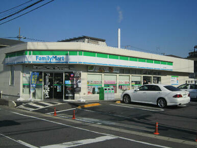ファミリーマート　市川欠真間店