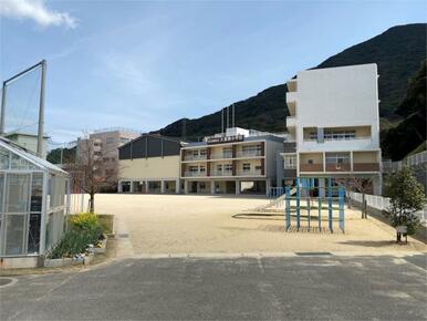 北九州市立大里柳小学校