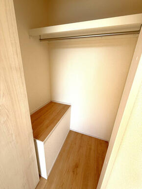 収納 (1)号棟 2025年11月撮影