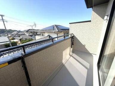 バルコニー (1)号棟 2025年11月撮影