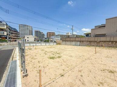 阪急「仁川」駅徒歩６分と交通利便性が高く、通勤・通学にも便利な立地です！