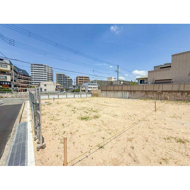 阪急「仁川」駅徒歩６分と交通利便性が高く、通勤・通学にも便利な立地です！