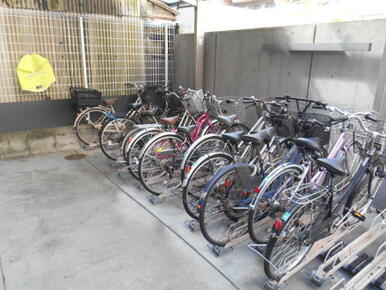 １階自転車置き場