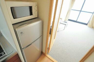 家具家電はメーカー等が異なる場合がございます。