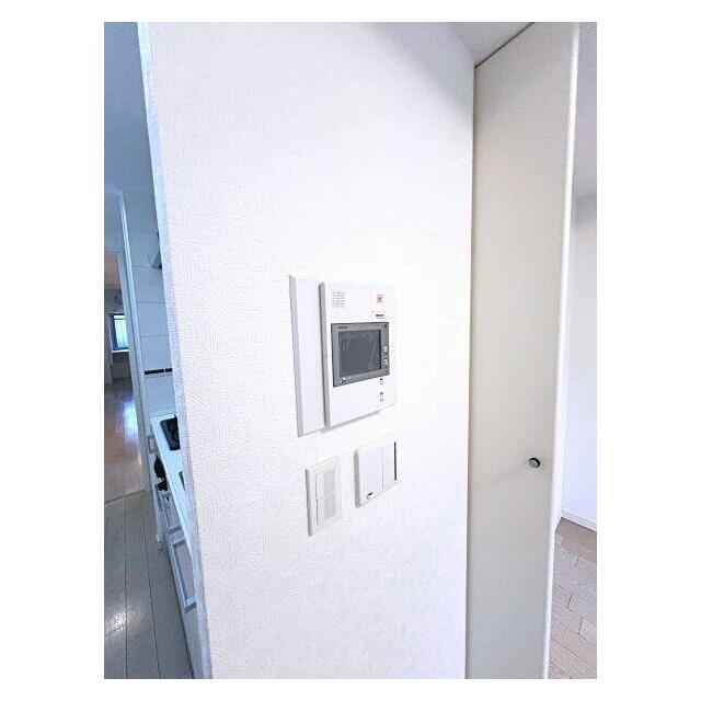 来訪者の確認のできるモニタ付インターホン