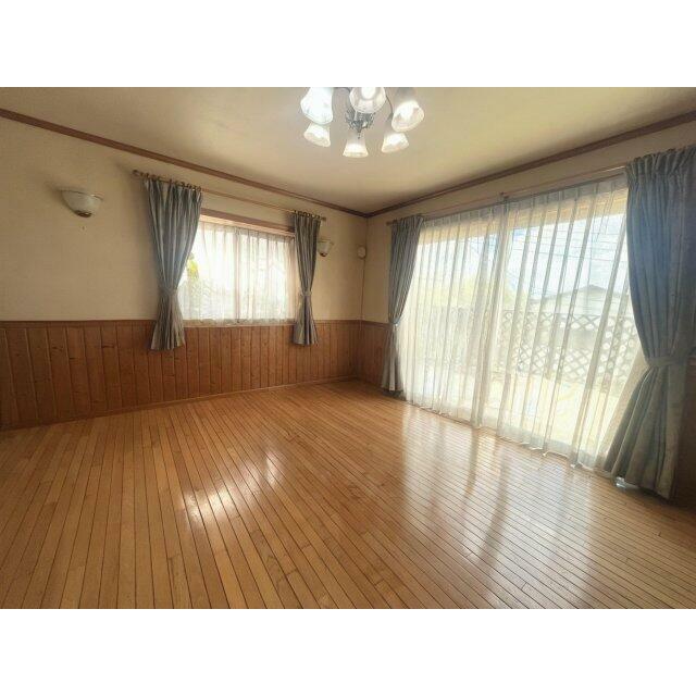 ＊CG加工により室内家具を消しております。