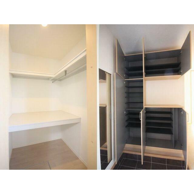 【収納】左は北洋室のウォークインクローゼット、右は玄関ホールのシューズクローゼットです。出かける前…