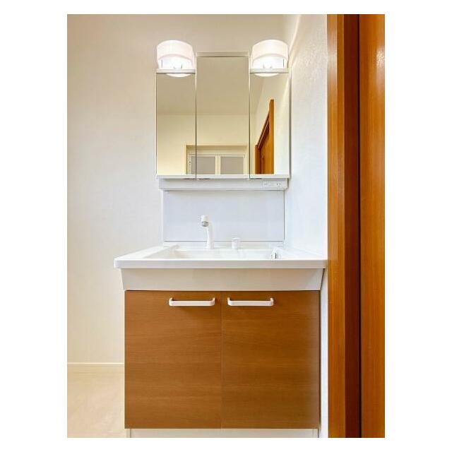 「脱衣所」洗面台は新品交換済みです