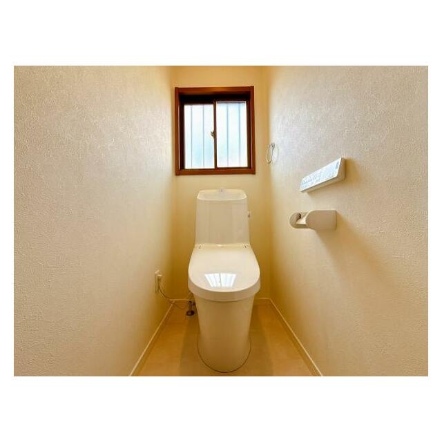 「トイレ」新品交換済みです