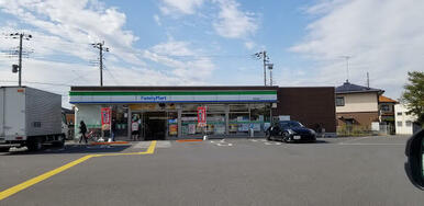 ファミリーマート熊谷村岡店