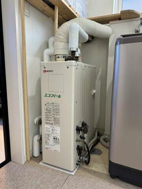 給湯はエコフィール（灯油ボイラー）。