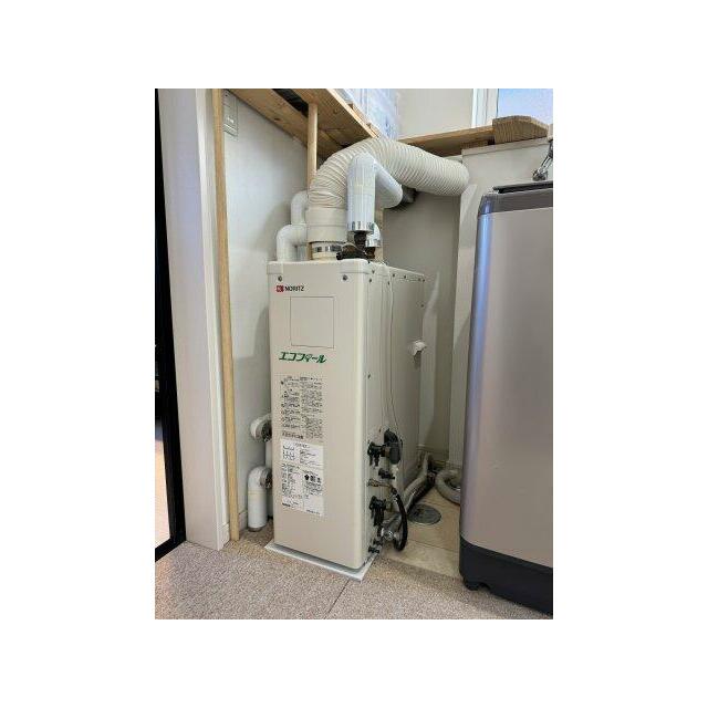 給湯はエコフィール（灯油ボイラー）。