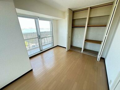 洋室北側約7.0帖