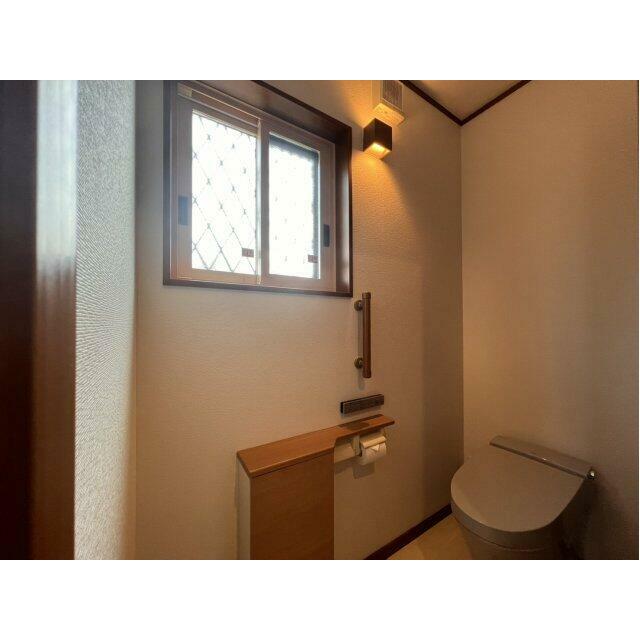 シンプルで使いやすいトイレです