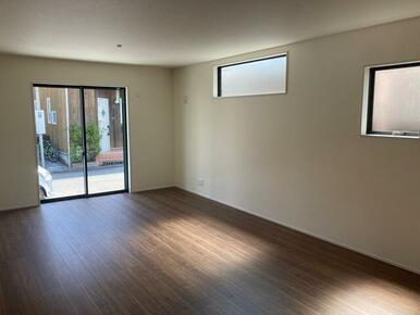 わが家のリビング、それはいちばん自分らしく振る舞える空間（1号棟）